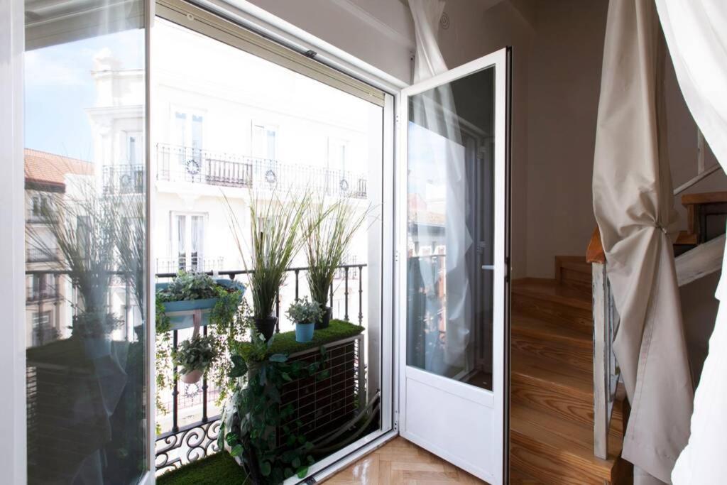 Homeabout Lavapies Apartment II Madrid Ngoại thất bức ảnh